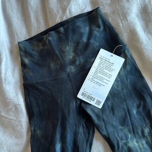 Lululemon diamond dye graphite grey bronze green size 2 28”